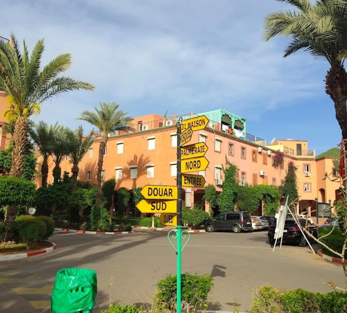 Riad Dans Residence Avec 3 Piscines Marrakesh