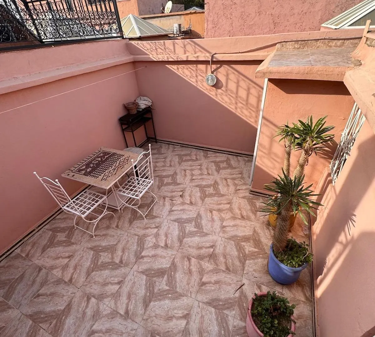 Riad Dans Residence Avec 3 Piscines Marrakesh 0*,