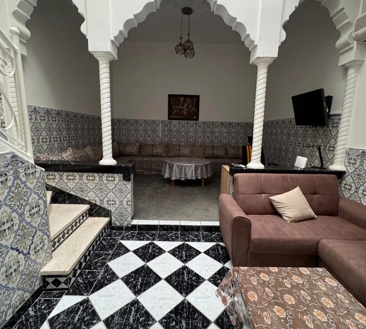 Riad Dans Residence Avec 3 Piscines Marrakesh 0*,