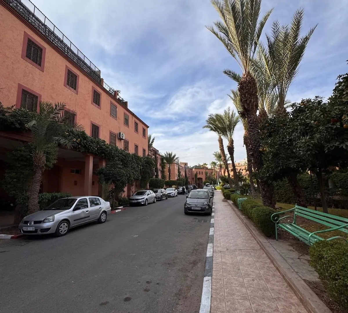 Riad Dans Residence Avec 3 Piscines Marrakesh Apartment