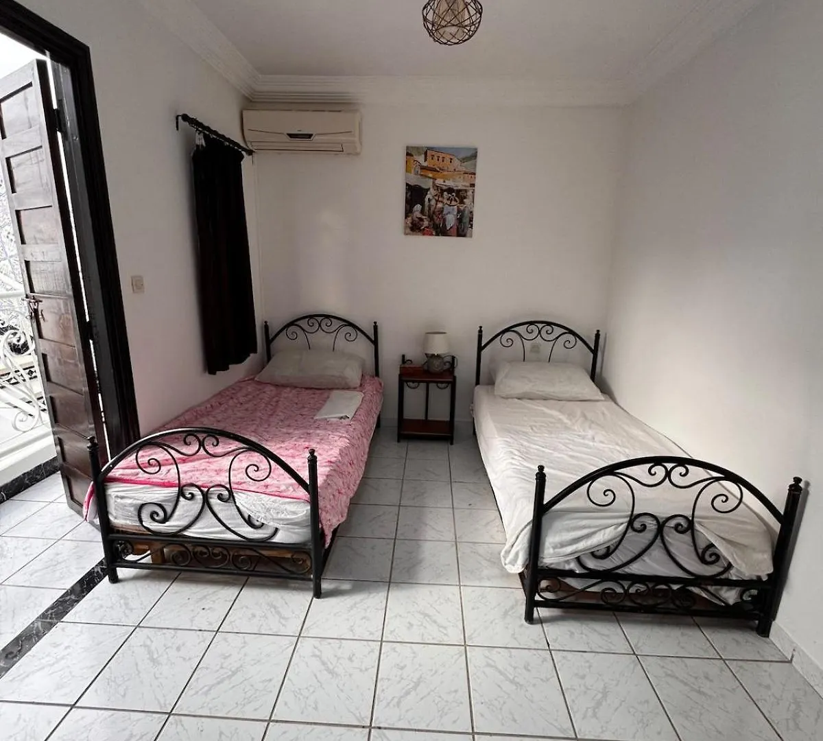 Riad Dans Residence Avec 3 Piscines Marakéš
