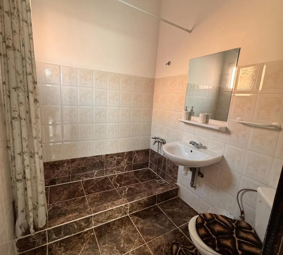 Riad Dans Residence Avec 3 Piscines Marakéš